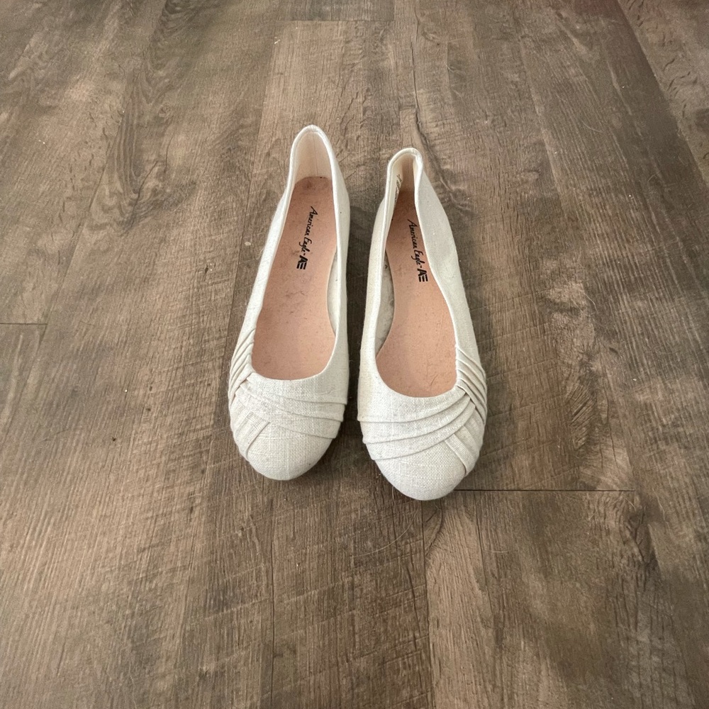 Ivory flats. American eagle. Size 9